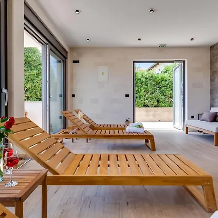 Σπίτι διακοπών Luxury Terra Maiorum By Interhome Povljana